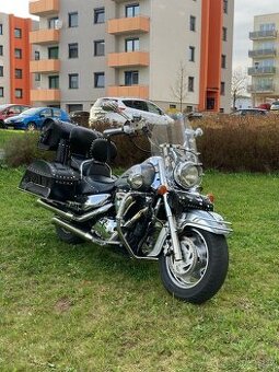 Suzuki Intruder 1500 LC