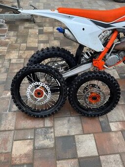 Malé kola na KTM sx 85  17/14