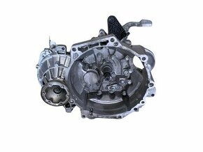 Převodovka 5Q manuál JCS 1.9TDI 77KW 8V BLS VW Caddy 2 2007 - 1