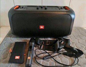 JBL Partybox On-The-Go s mikrofonem