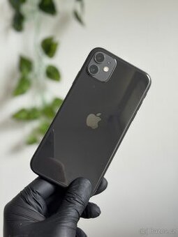 iPhone 11 64GB černý