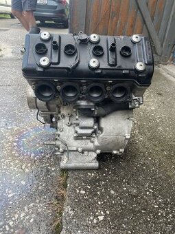 Motor Suzuki GSXR 600