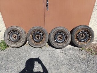 4ks plech 5x100 + pěkné m+s pneu 195/65 r15