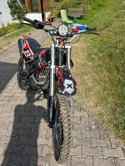 motorka na repas kroska china