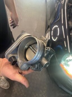Škrtící klapka VW 3.2 VR6