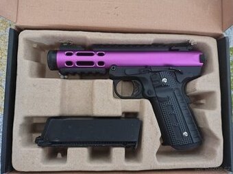 Airsoftová pistole