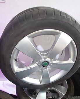Originál Alu kola Škoda R17 letní.
