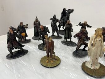 Kovové postavičky z filmu pán prstenu