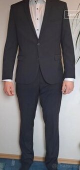 Pánský oblek