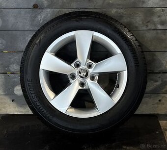 Zimní sada kol Škoda 5x100 R15, Bridgestone 185/65 R15