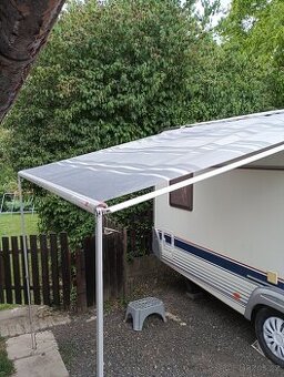 Sáčková markýza ke karavanu