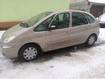 Citroen Xsara Picasso 1,6 HDI (80kw) -NOVE DÍLY