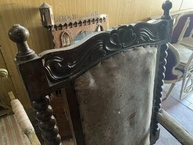 Starožitné křeslo