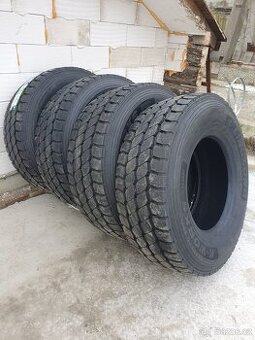 Pneu LingLong 385 / 65 R22,5