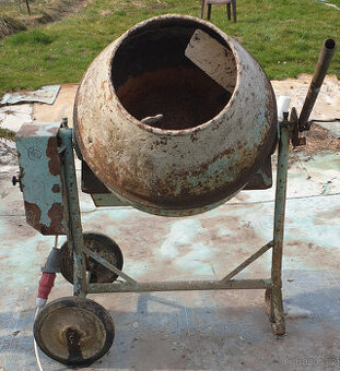 Stavevbní míchačka