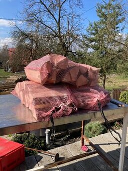 Palivové dřevo suché