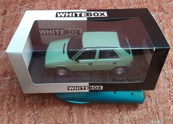 Škoda Favorit 1:24 za Tatra 813 - 1:43