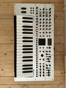 Roland Gaia2