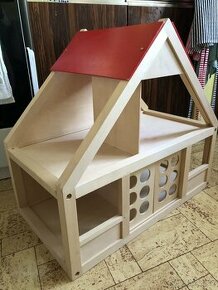 Dřevěný domeček pro panenky, s nábytkem