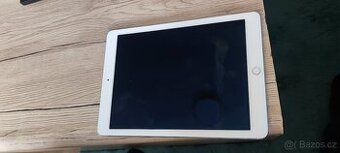 APLLE IPAD A 1566