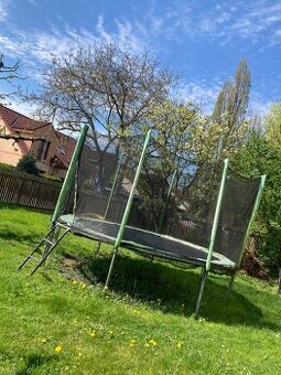 Velká trampolína za odvoz - Praha východ