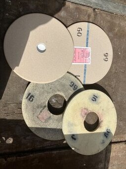 Brusné kotouče průměr 250mm