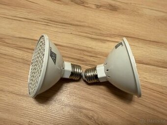 LED pěstební světlo MDA-200