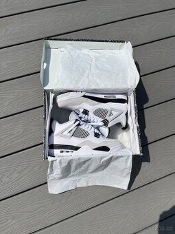 Jordan 4 Military Black