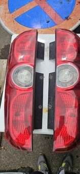 Fiat doblo zadní světla