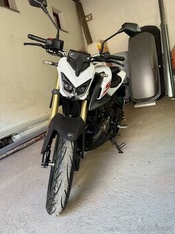 QJ Motor SRK 125 S