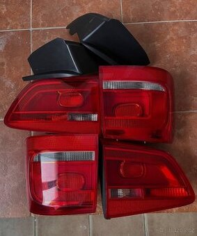 Zadní světla VW Touran r.v. 2012