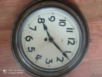 Hodiny Kienzle
