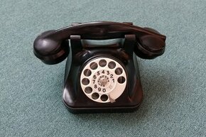 Telefonní přístroje - 1