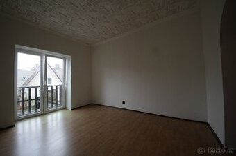 Pronájem bytu 1+kk 30 m² Hůrská, Prague 14 - 1