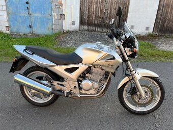 Honda 250 CBF