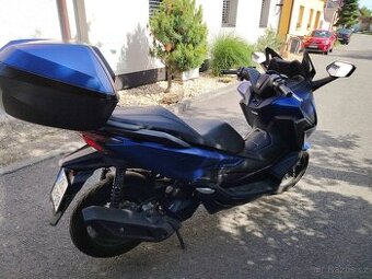 Honda forza - 1