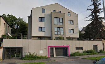 Pronájem garážového stání - Plzeňská (u zas. Hlušičkova)