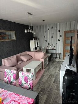 Prodám OV byt Chomutov 2+1 62 m2 - zařízený a rekonstruovaný