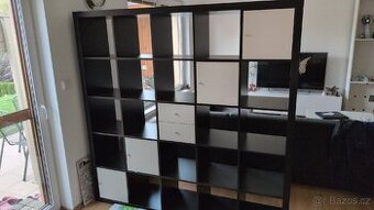 Ikea skříň/knihovna