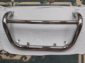 Hyundai Santa Fe přední rám (možno na jiný vůz)