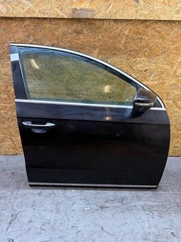 Prave přední dvere Vw Passat B7 černé