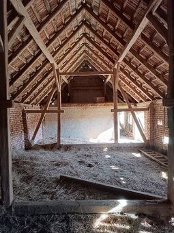 Zdarma trámy z demolice