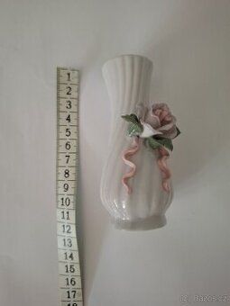 Mix keramických dekorací-vázička,hrníček,dóza,talířek