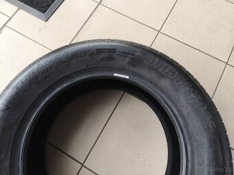 Pneu 205/60R16