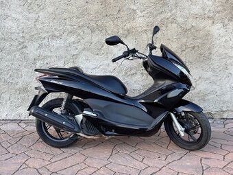 Honda PCX 125 2014 ,najeto 7400km