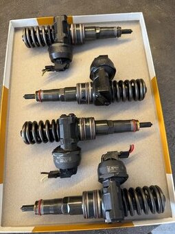 Vstřikovač 💥Passaat 74kw PD💥 - 1