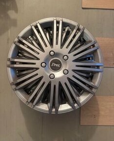 Kryty kol 15 jako nové