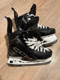 Prodám brusle CCM TACKS XF SR vel. 42