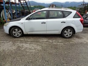 Kia ceed I kombi 1,6crdi, Rozprodám na náhradní díly