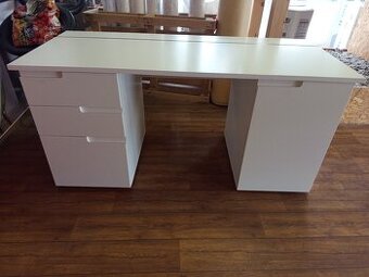 Pracovní stůl IKEA